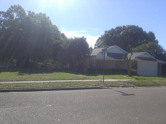 3rd image of 1531 Lawndale Cir