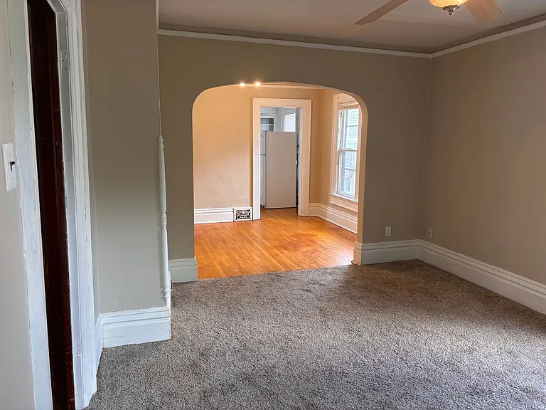 234-236 N Oakland Ave — Photo 8