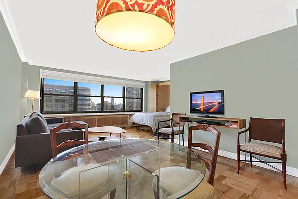 Sold by Corcoran | media 6