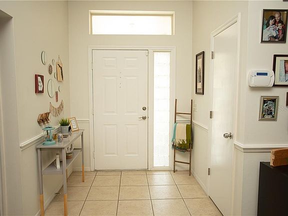 4th image of 10813 Candlin Ct
