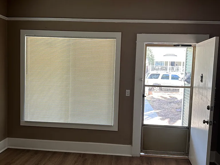 420 E Lime Ave — Photo 2