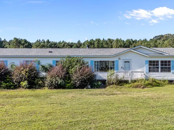 10015 Smith Rd, Middlesex, NC 27557