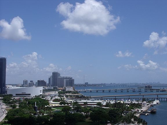 2nd image of 325 Biscayne Blvd #2220