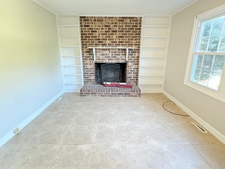 204 Grey Rd — Photo 4