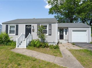 38 Tennyson Rd, Warwick, RI 02888