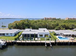 160 Periwinkle Dr, Hypoluxo, FL 33462