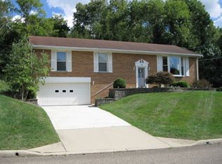 24 Berkeley Dr, Athens, OH 45701