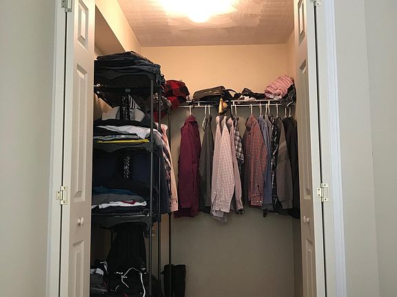 Walk-in closet