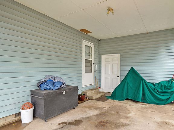 5th image of 408 Lilly Street