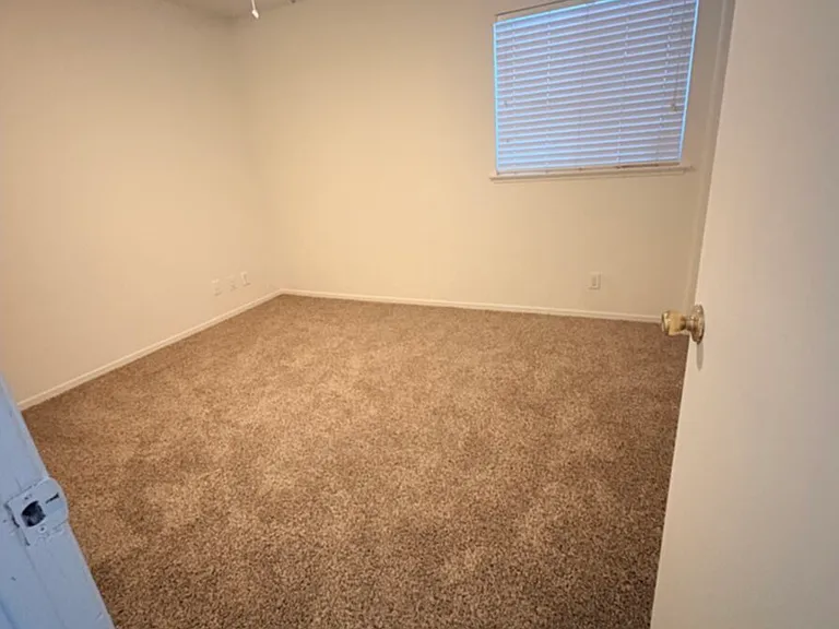 4359 W Avalon Ave — Photo 9