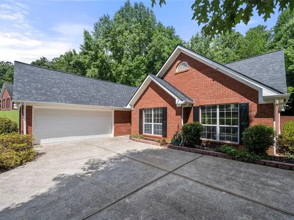 5923 Clipper Bay, Flowery Branch, GA 30542