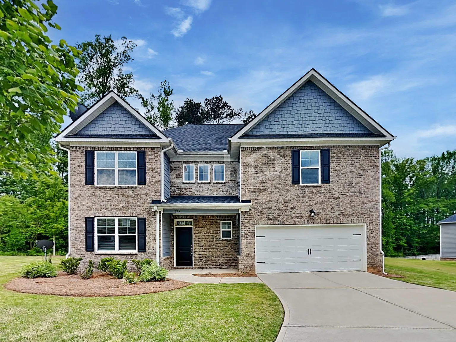 5 bed, 3.0 bath, 2435 sqft, $2,505 — Photo 1
