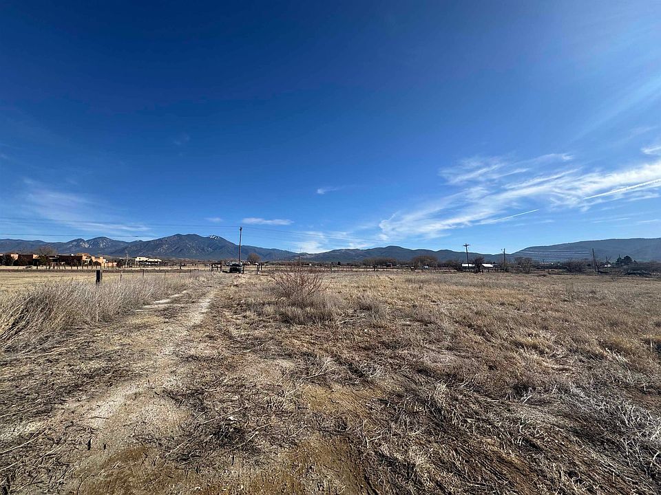 1st image of Callejon Rd