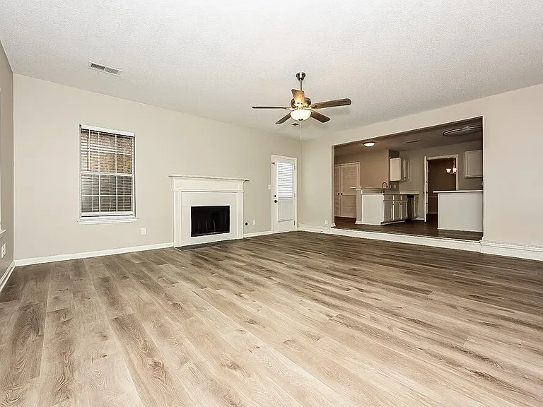 4305 Ward Bluff Dr — Photo 4