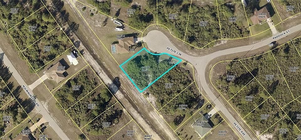 1st image of 302 Petite Cir