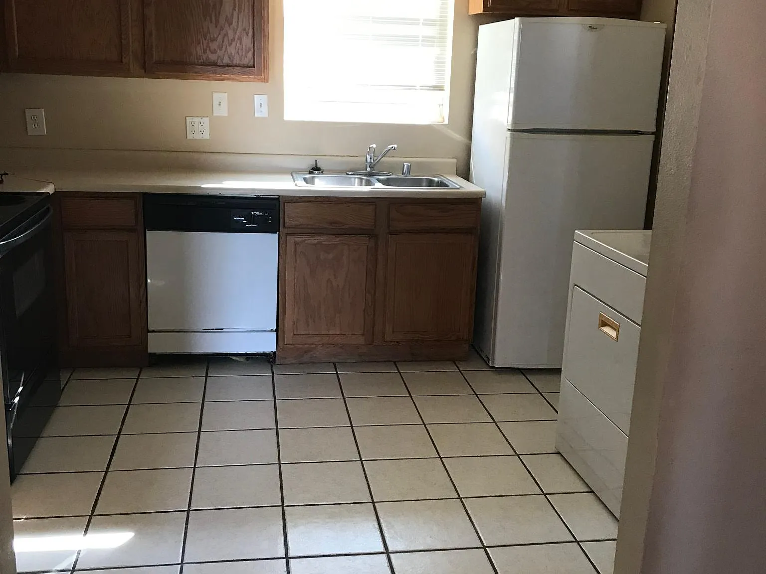 2245 Bex St — Photo 2