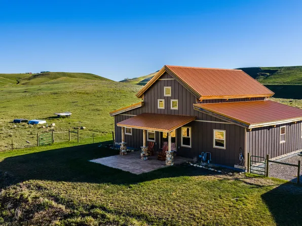 64 S Lodge Rd, Banner, WY 82832