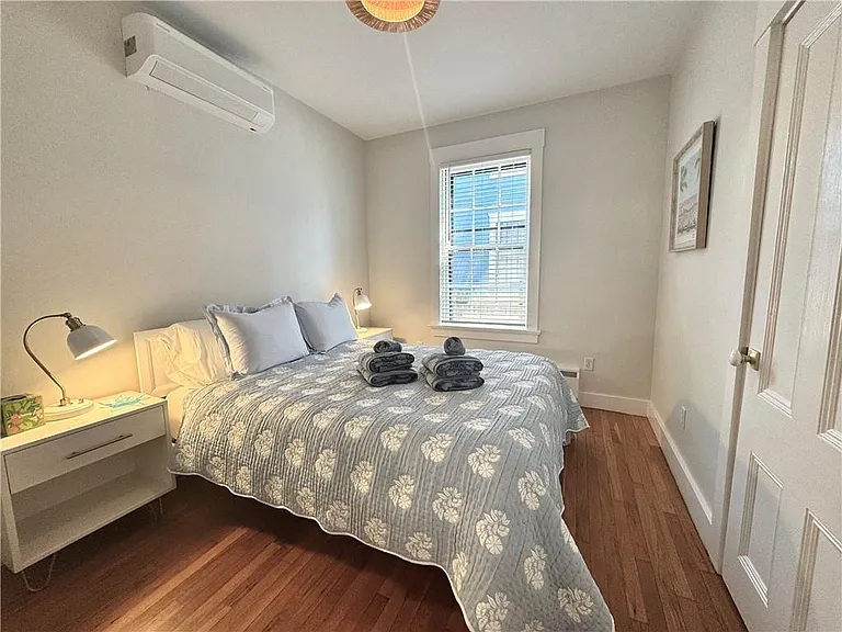 19 Walnut St #1 — Photo 5