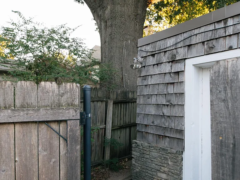 4704 Lafayette Ave #BACKHOUSE — Photo 11