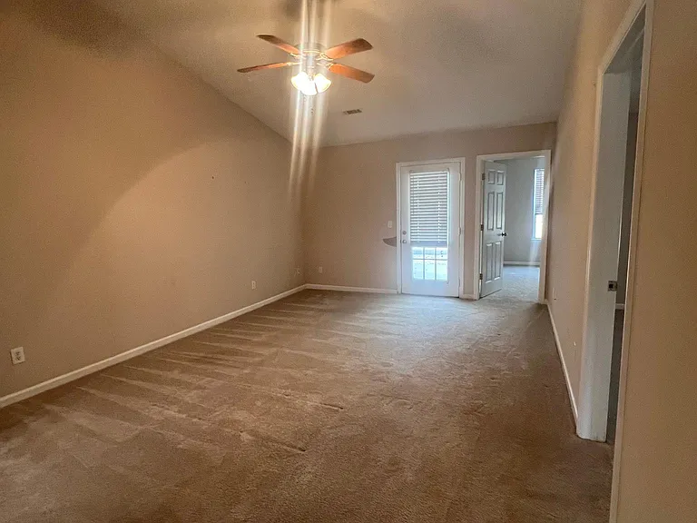 7955 Vermont Rd — Photo 8
