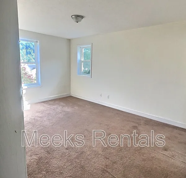 414 W 9th Ave — Photo 4