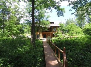 E2537 Spencer Lake Rd, Waupaca, WI 54981