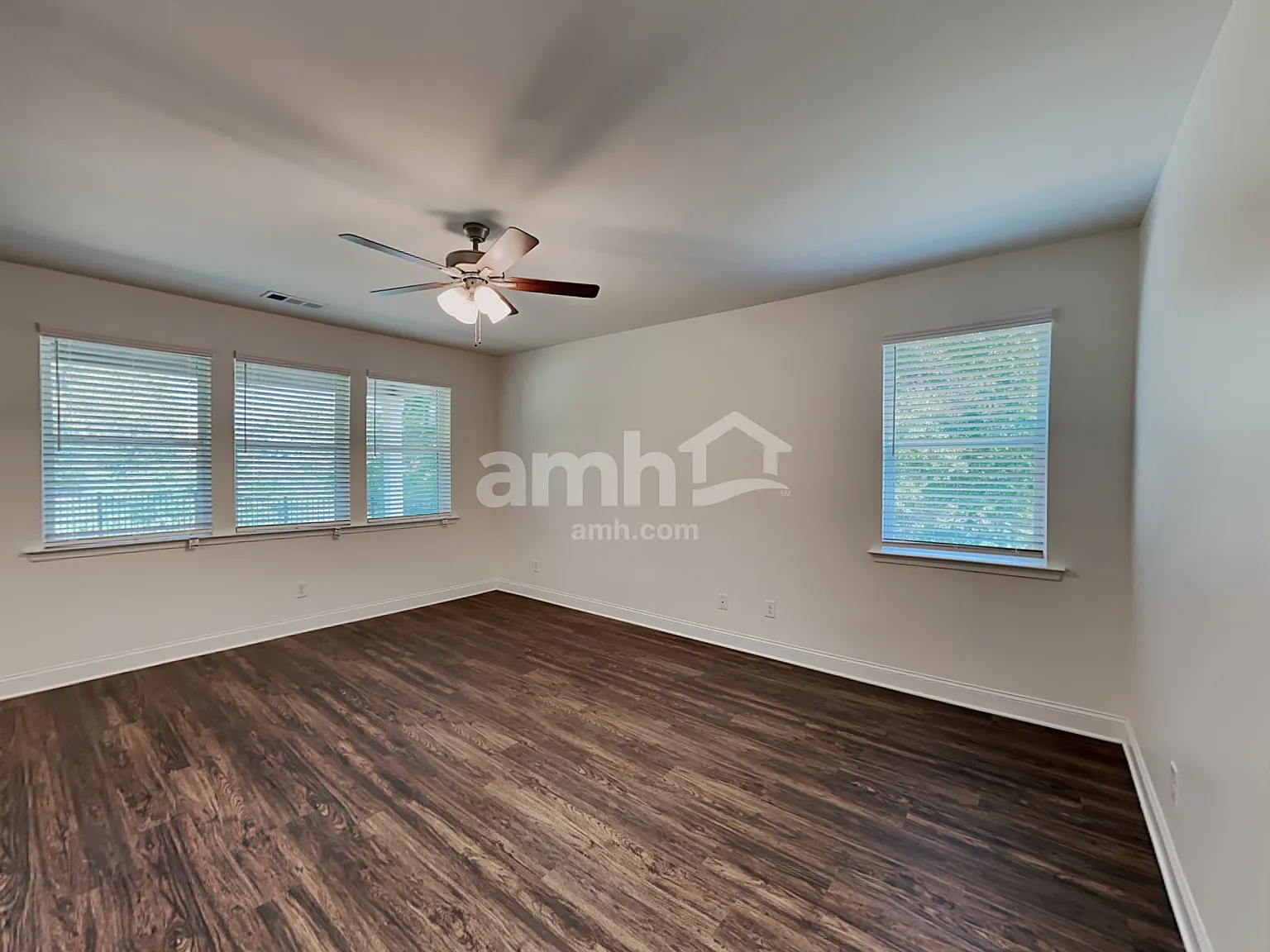 4 bed, 2.5 bath, 2183 sqft, $2,695 — Photo 4