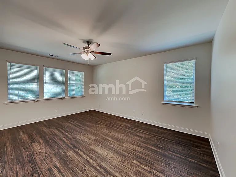 7056 Creeksong Dr — Photo 7