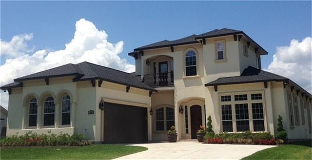 1st image of 90 Wyndemere Dr