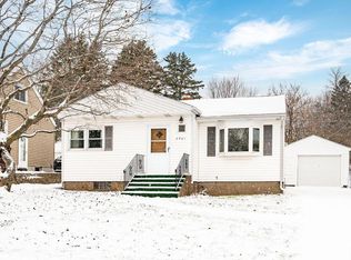 2401 W 26th St, Duluth, MN 55811