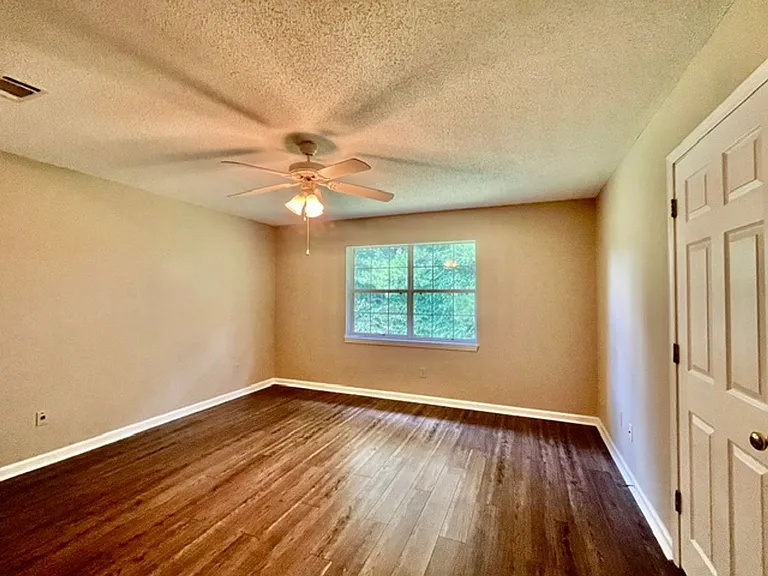 4547 Cornerstone Dr — Photo 8