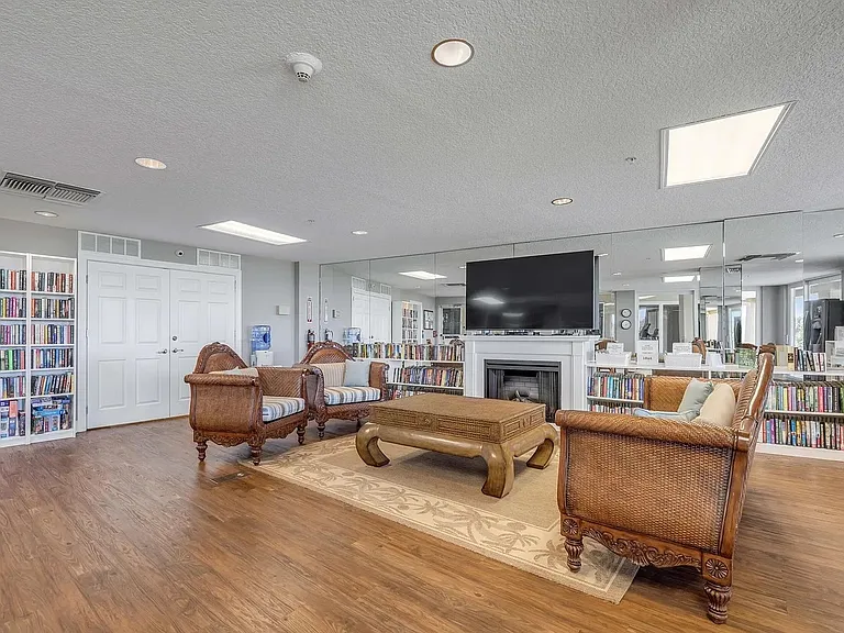 60 Surfview Dr #310 — Photo 18