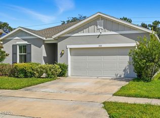 1002 River Falls Cir, Deland, FL 32720