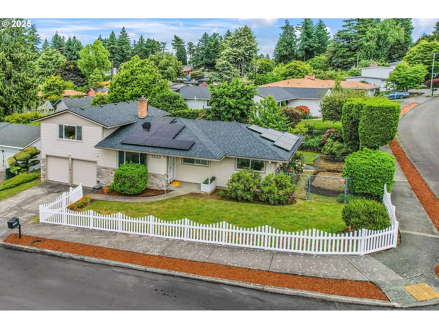 1520 SE 109th Ave photo 1