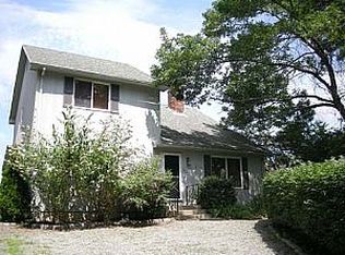 14 Anthony Dr, North Kingstown, RI 02852