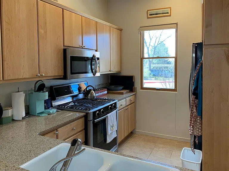 601 W San Mateo Rd #166 — Photo 3