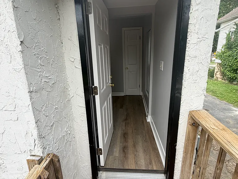 1103 Highland Ave — Photo 12