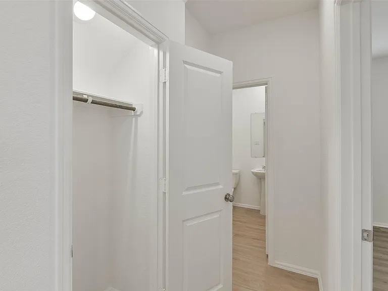 3015 Wedgewood Cove Way — Photo 11