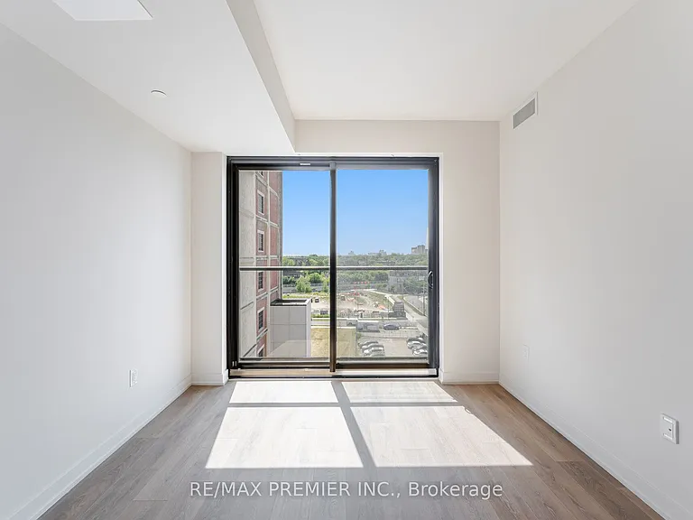 181 Sterling Rd #708 — Photo 8