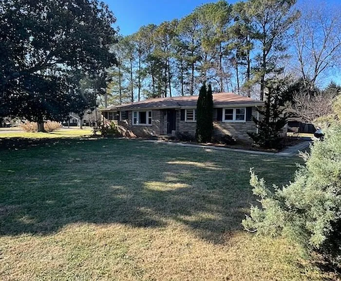 6407 Robinhood Ln NW — Photo 8