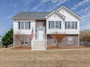 4198 Duncan Ives Dr, Buford, GA 30519