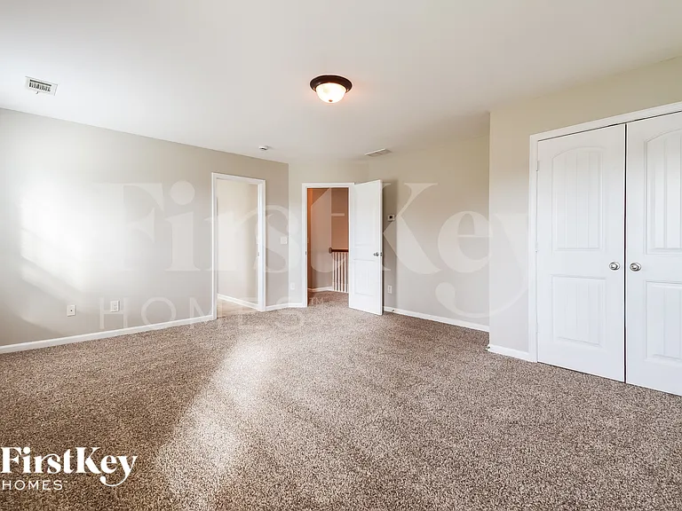 6303 Spring Cove Dr — Photo 12