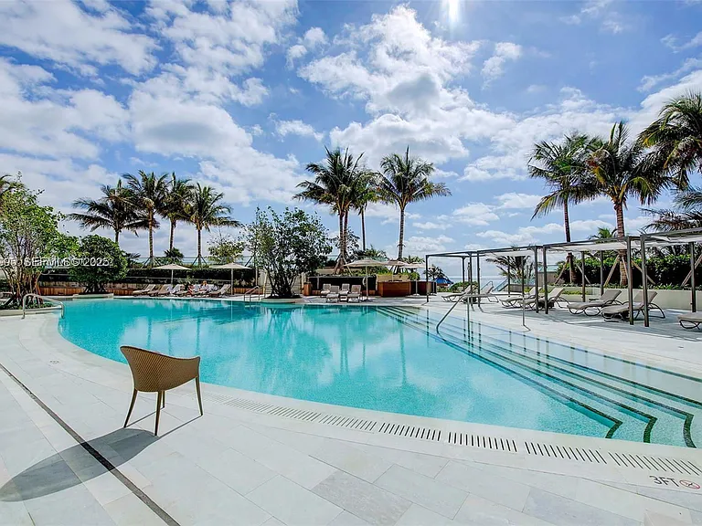 18975 Collins Ave #2205 — Photo 18