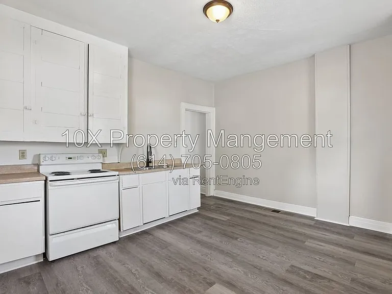 132 S Richardson Ave — Photo 12