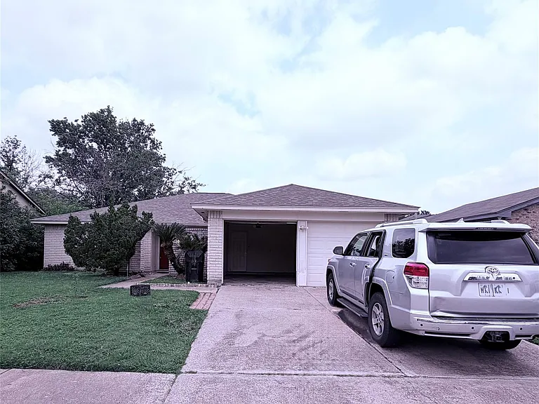16914 Summer Dawn Pl — Photo 2