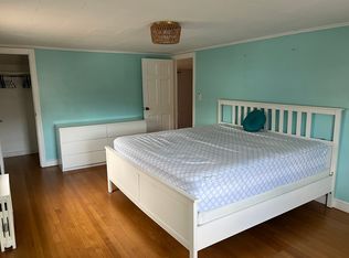 26 Haskin St, Springfield, MA 01109