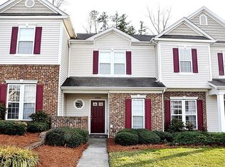 5988 Fox Ridge Ln, Winston Salem, NC 27104