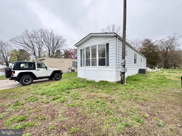 1811 Delsea Dr #20, Vineland, NJ 08360