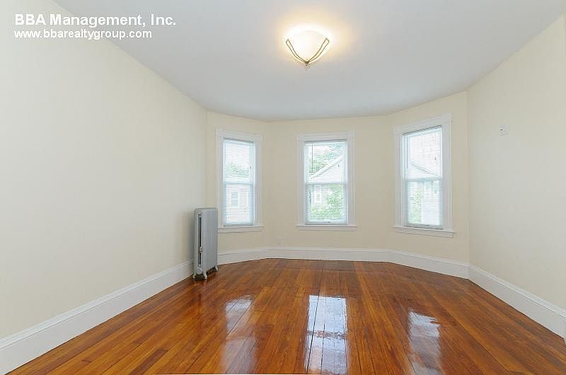 1st image of 16 Montfern Ave #3A