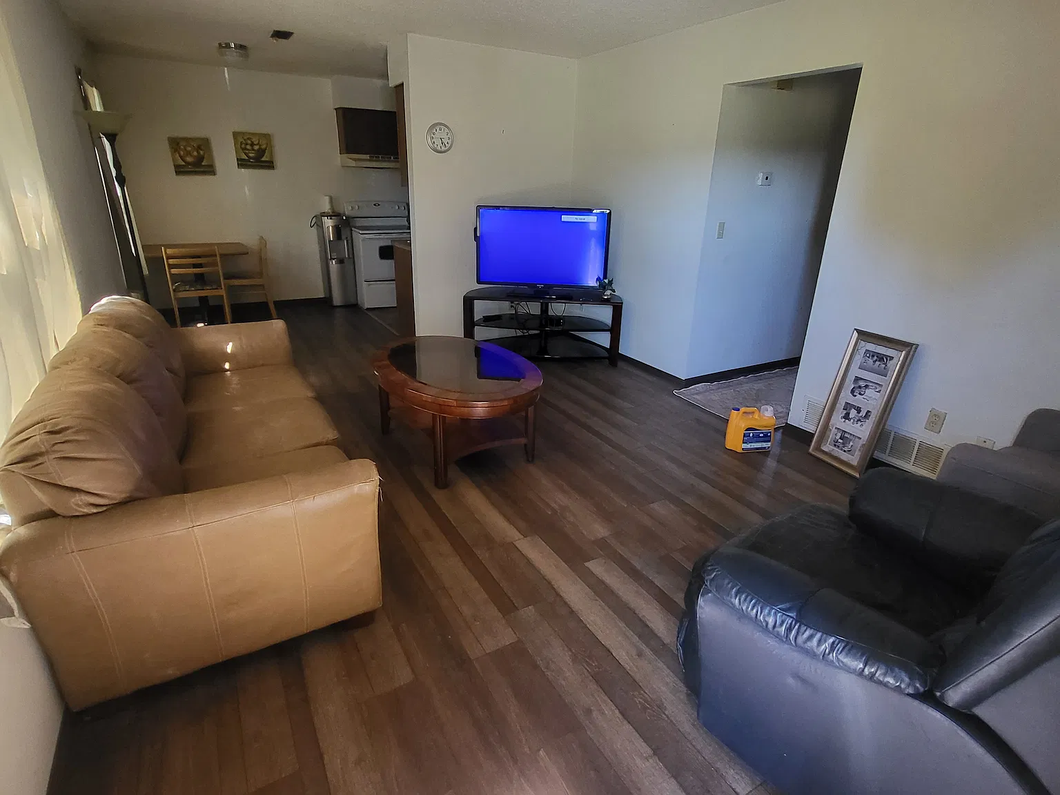 2 bed, 950 sqft, $950 — Photo 2